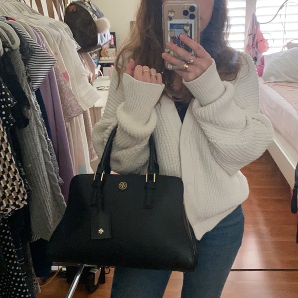 Tory Burch Handbags - Tory Burch Robinson Curved Satchel
